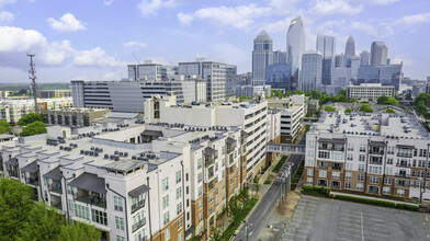 Mosaic South End Apartments in Charlotte, NC - Building Photo - Building Photo