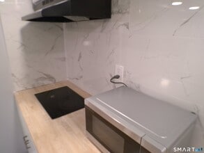 114-116 Laurel Pl in Bridgeport, CT - Building Photo - Building Photo