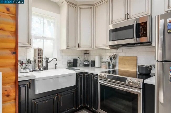 property at 291 La Questa Dr