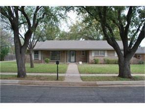 1605 Arrowhead Dr in Pantego, TX - Building Photo - Building Photo