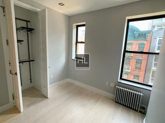 LOWER EAST SIDE 4 BED 2 BATH - WON'T LAST!!! in New York, NY - Building Photo - Building Photo