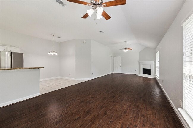 5703 Wandering Creek Dr in Richmond, TX - Building Photo - Building Photo