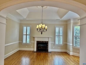495 Ednam Cir in Charlottesville, VA - Foto de edificio - Building Photo