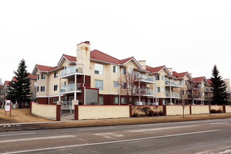 Dana Village in Calgary, AB - Building Photo - Building Photo