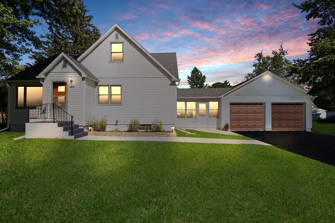 1015 1st St in Boyceville, WI - Building Photo