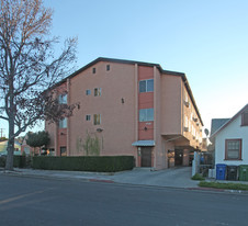 1518 N Ave. 46 Apartments