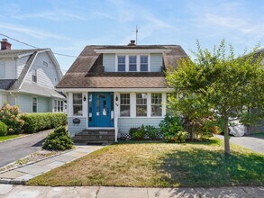 20 Wallace Ave in Norwalk, CT - Building Photo - Building Photo