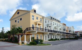 425 Greenwich Cir in Jupiter, FL - Building Photo