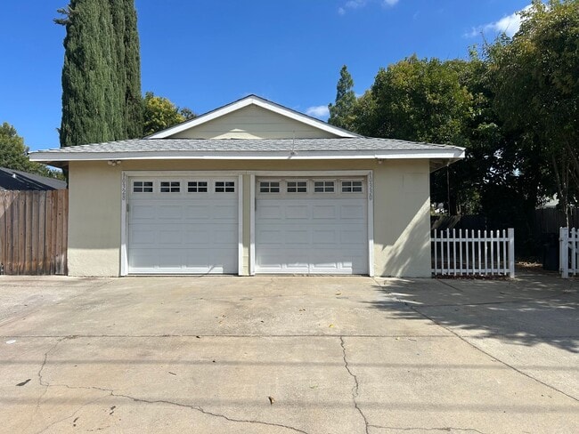 property at 10328 S White Rock Rd