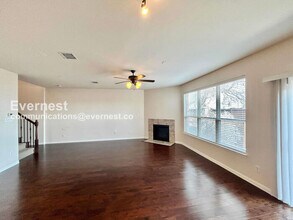 2356 Aspermont Way in Lewisville, TX - Building Photo - Building Photo