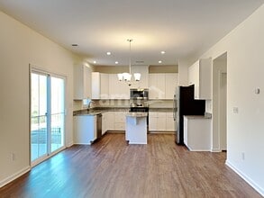 4153 Garrison Grove Lane in Denver, NC - Foto de edificio - Building Photo