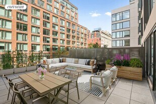 450 Washington St in New York, NY - Building Photo