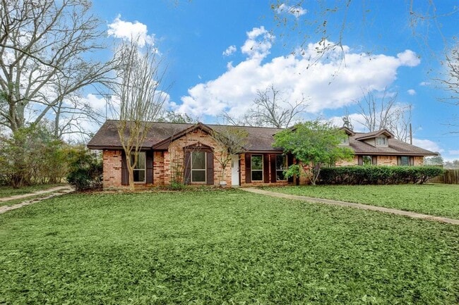 10407 Fairview Dr in Conroe, TX - Building Photo - Building Photo