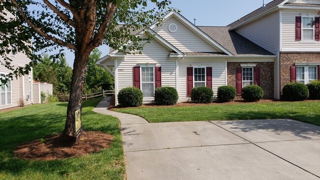 property at 5971 Hollow Wood Ct