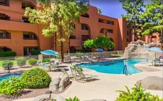 12220 N Paradise Vlg Pkwy S