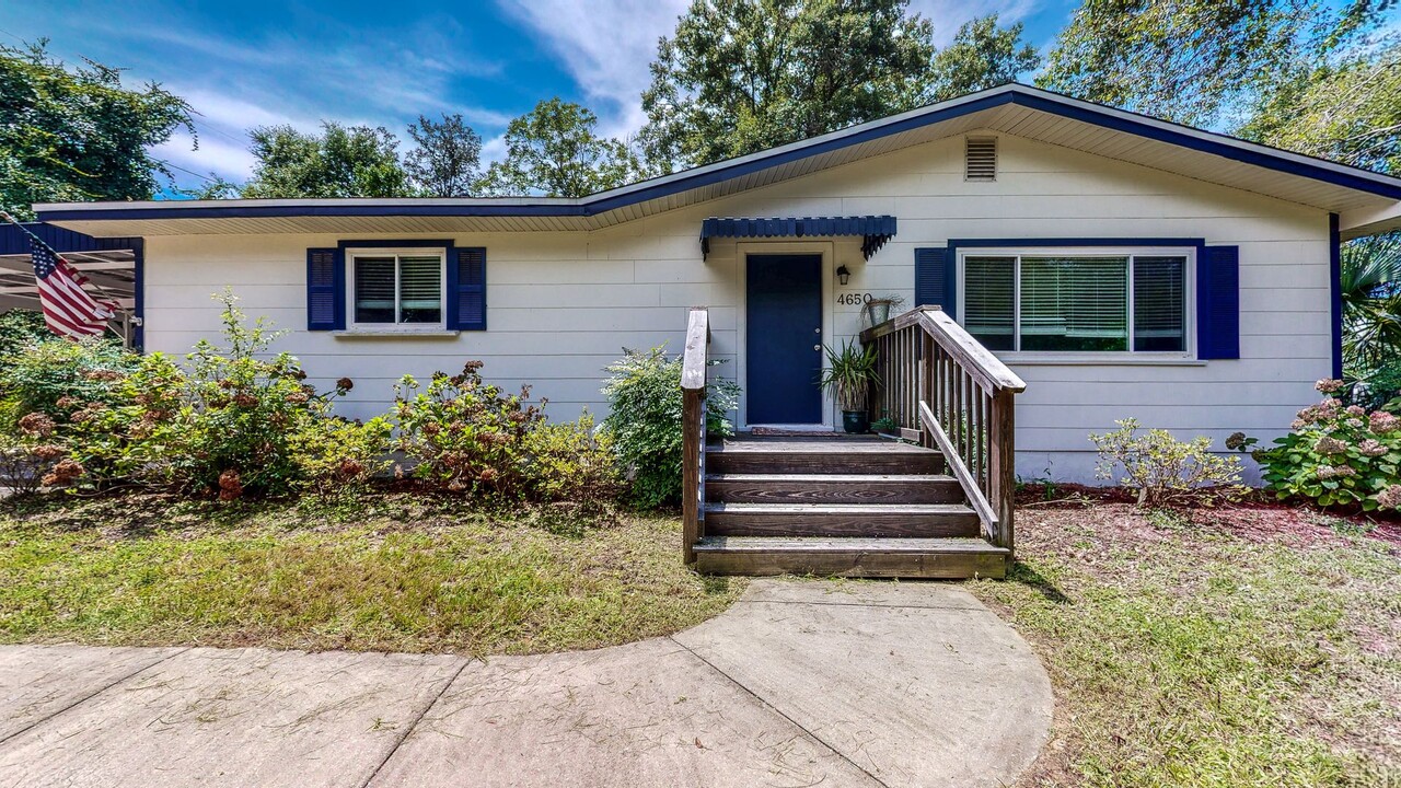 4650 Range Rd in Niceville, FL - Building Photo