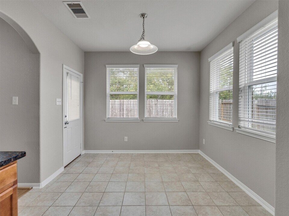 10223 Sierra Grace Ln in Houston, TX - Foto de edificio