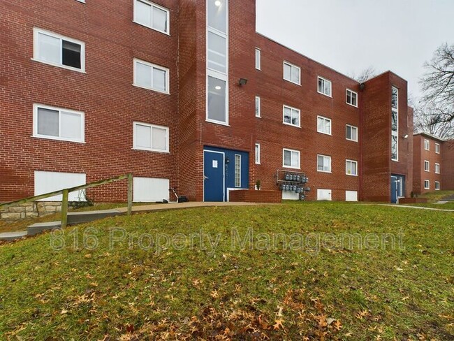 property at 1617 Washington Blvd