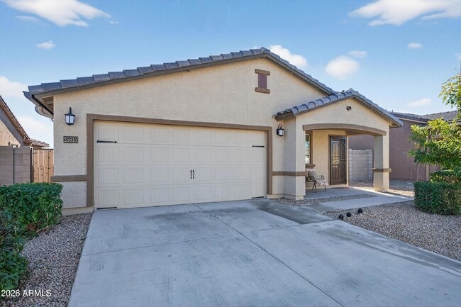 25815 W Coles Rd in Buckeye, AZ - Building Photo - Building Photo