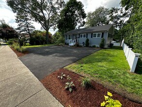 193 Beaver St in Franklin, MA - Building Photo - Building Photo