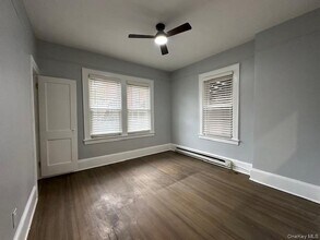 362 New York Ave in Huntington, NY - Building Photo - Building Photo