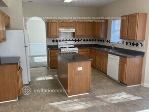 2070 Dartmoth Way in Villa Rica, GA - Building Photo - Building Photo