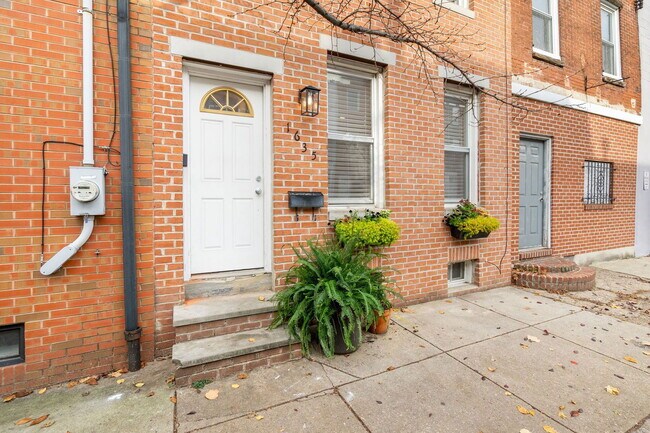1635 Catharine St in Philadelphia, PA - Building Photo - Building Photo