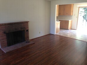 820 NE Woodcrest Ave in Corvallis, OR - Building Photo - Building Photo