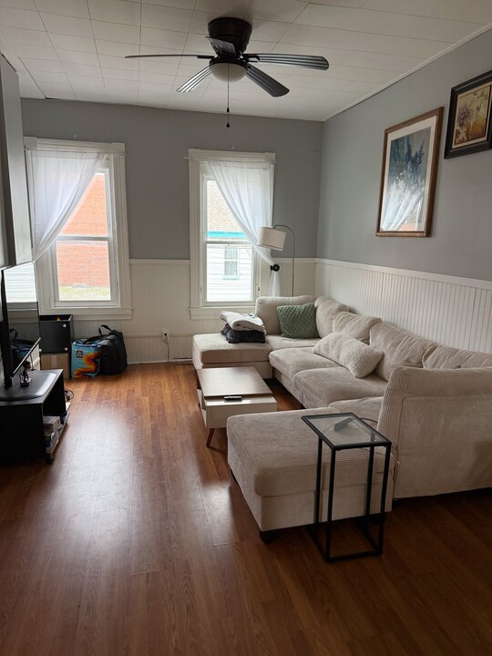 81 S 16th St, Unit 2 in Pittsburgh, PA - Foto de edificio