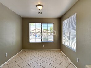 13177 W Mauna Loa Ln in Surprise, AZ - Building Photo - Building Photo