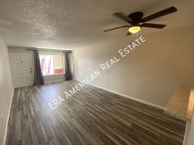 210 Pelham Rd in Fort Walton Beach, FL - Building Photo - Building Photo