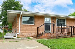 530 SW Maple St in Ankeny, IA - Building Photo