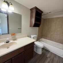 139 New Dallas Hwy in Lacy Lakeview, TX - Building Photo - Building Photo