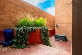 211 W Water St in Santa Fe, NM - Building Photo - Building Photo