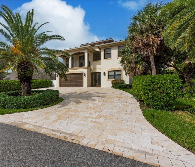 169 SE Wavecrest Way in Boca Raton, FL - Building Photo - Building Photo