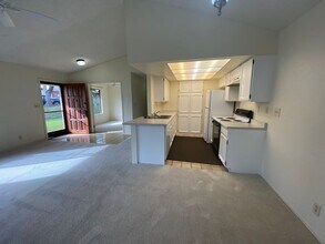 98-1729 Ka?ahumanu St in Aiea, HI - Building Photo - Building Photo