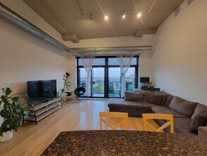 1524 S Sangamon St, Unit 711 in Chicago, IL - Foto de edificio - Building Photo