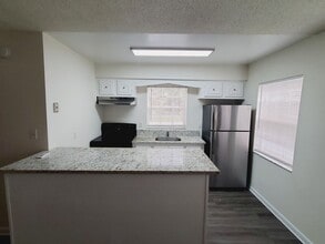 5238 Davisson Ave in Orlando, FL - Building Photo - Building Photo