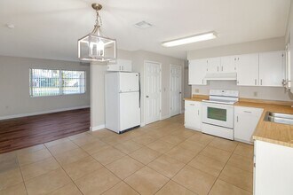 804 Baffin Dr in Venice, FL - Building Photo - Building Photo