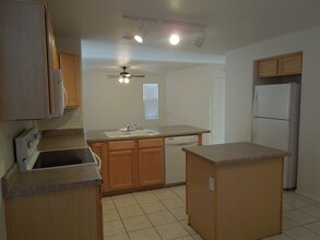 2017 N 128th Dr in Avondale, AZ - Foto de edificio - Building Photo