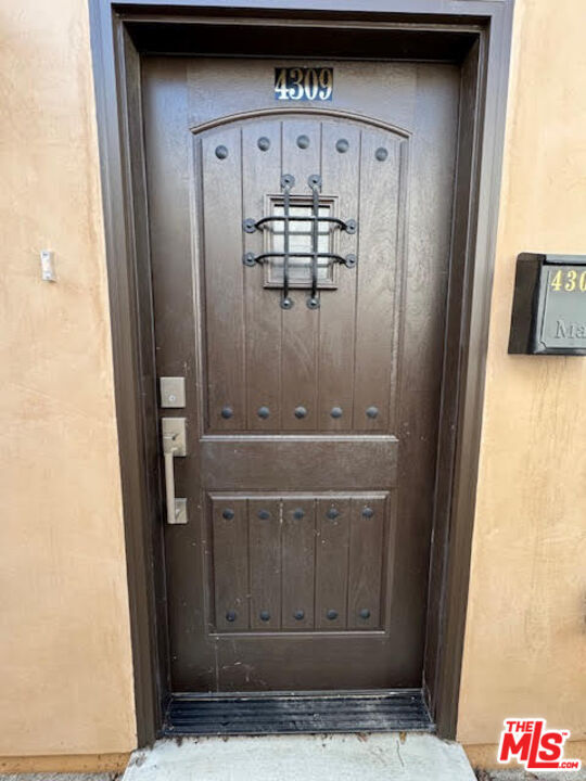 4309 Garthwaite Ave in Los Angeles, CA - Foto de edificio - Building Photo