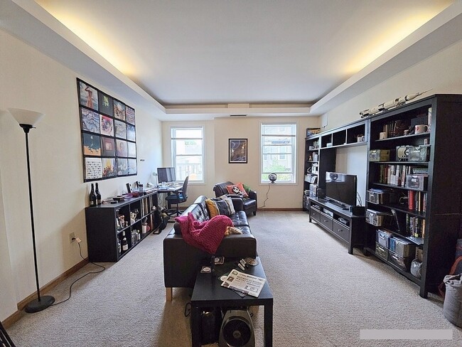 143 Cedar St, Unit #1