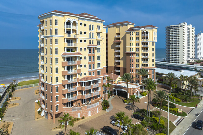 Bella Vista in Daytona Beach Shores, FL - Building Photo - Building Photo