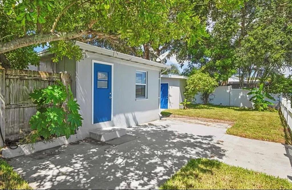 11491 101st St N in Largo, FL - Building Photo