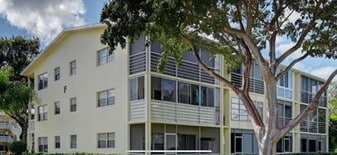 237 Dorset F in Boca Raton, FL - Building Photo