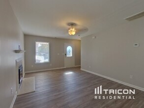 345 Hunslet Cir in Charlotte, NC - Building Photo - Building Photo