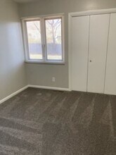 3707 SW 29th Terrace in Topeka, KS - Foto de edificio - Building Photo