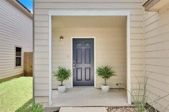 6629 Doyal Dr in Austin, TX - Building Photo - Building Photo