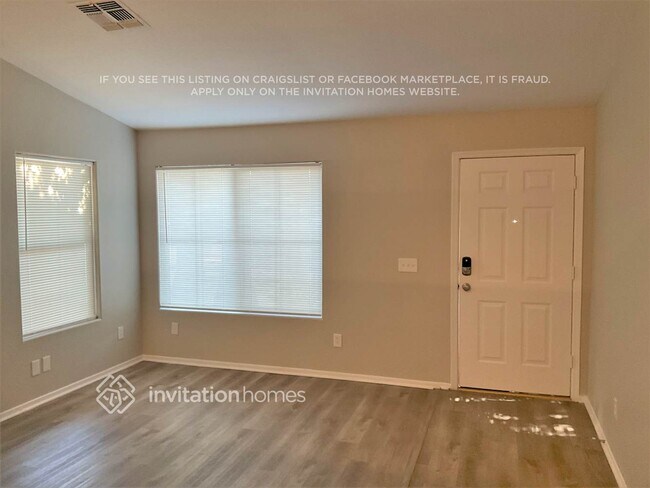 7358 E Nopal Ave in Mesa, AZ - Foto de edificio - Building Photo