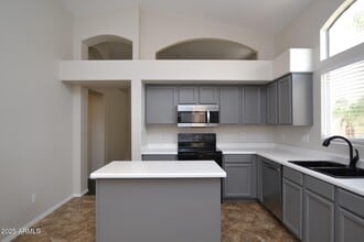 4927 W Wahalla Ln in Glendale, AZ - Building Photo - Building Photo